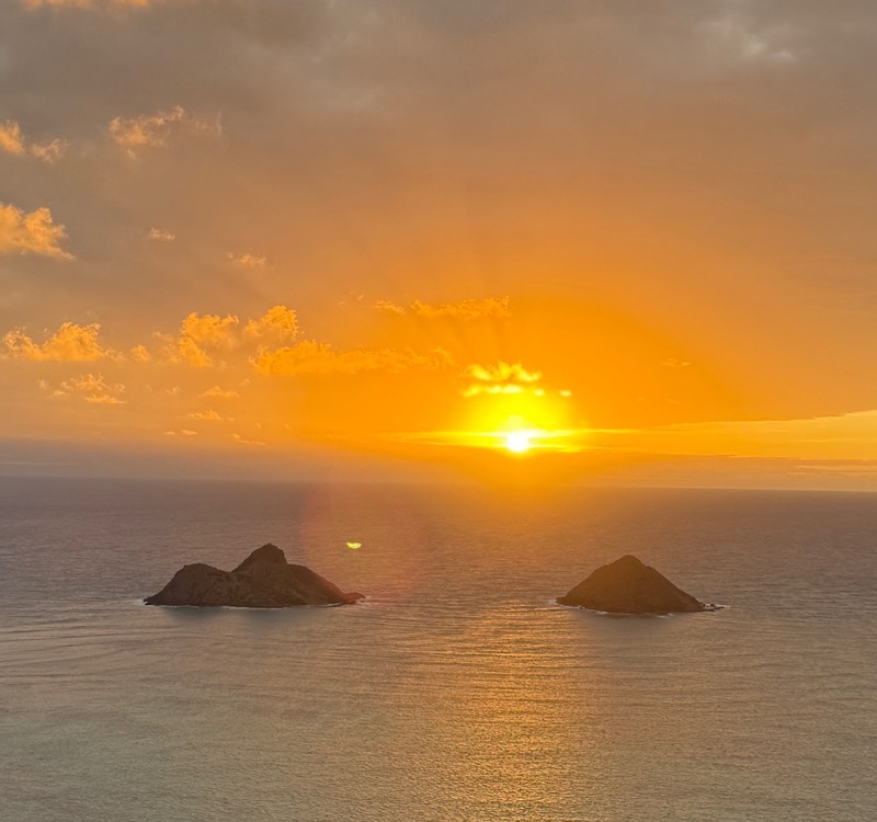 Lanikai Pillbox ridge view
